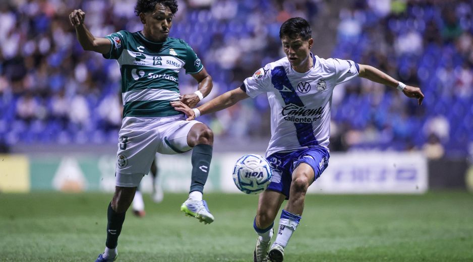 El caso entre Puebla y Santos evidenció cómo una publicación en redes puede cruzar límites y obligar a un club a disculparse públicamente. IMAGO7.