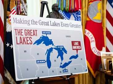 La disputa sobre el nombre del lago se produce en plena escalada de las tensiones entre Estados Unidos y Canadá. EFE/A. Drago