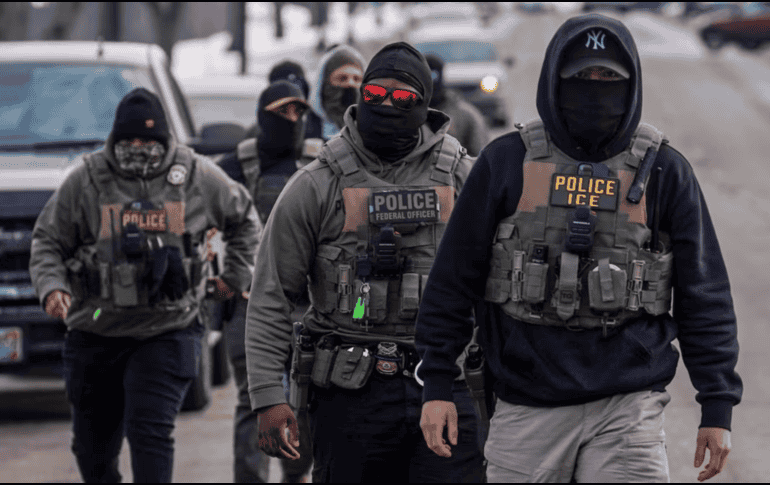 El Departamento de Seguridad Nacional, la agencia matriz del ICE, reaccionó el jueves con actitud desafiante ante los críticos del plan. AP / ARCHIVO