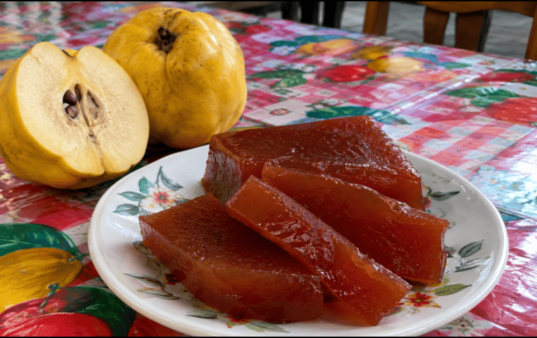 Descubre el rincón de Jalisco donde el membrillo se transforma en un dulce tradicional irresistible. ESPECIAL/ChatGPT