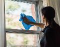 El vinagre blanco es el aliado perfecto en otoño para eliminar las manchas de lluvia en las ventanas.  ESPECIAL/PEXELS