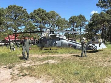 Los militares que estaban a bordo de la aeronave presentaron contusiones leves. X/@maeroespacial