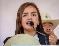 "Si algún día me pasa algo, si pretenden silenciarme o quitarme del camino, esta bandera no se va a caer", dijo Quiroz en su mensaje. SUN/L. Camacho
