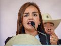 "Si algún día me pasa algo, si pretenden silenciarme o quitarme del camino, esta bandera no se va a caer", dijo Quiroz en su mensaje. SUN/L. Camacho