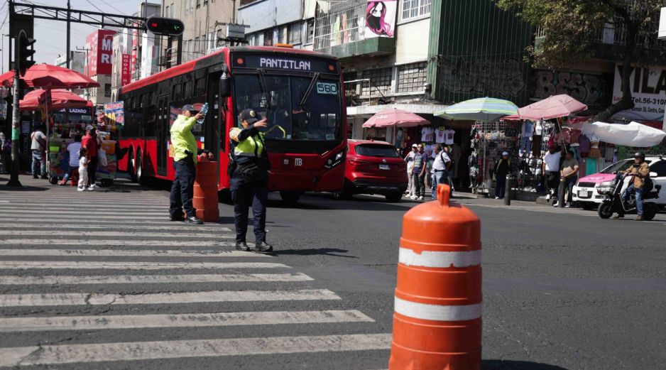 El programa Hoy No Circula se aplica de las 5:00 a las 22:00 horas en todas las alcaldías de la Ciudad de México y en tres zonas conurbadas del Estado de México. SUN/C. Mejía