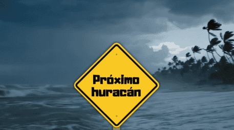 El futuro de la tormenta tropical “Karina” luce imponente en los modelos meteorológicos. ESPECIAL / CANVA