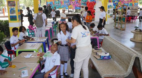 Con el Tren de la Cultura, quieren que cada menor de la región 