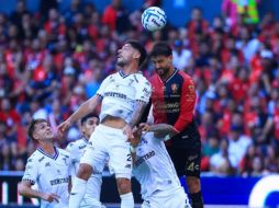 Los Gallos Blancos aprovecharon la superioridad numérica y los errores defensivos del Atlas para sentenciar un partido que exhibió las carencias del equipo de Hernán Crespo. EL INFORMADOR/ J. ACOSTA.