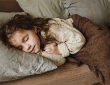 El rendimiento de los niños, así como su estado de ánimo, mejora con el sueño de calidad. ESPECIAL/PEXELS