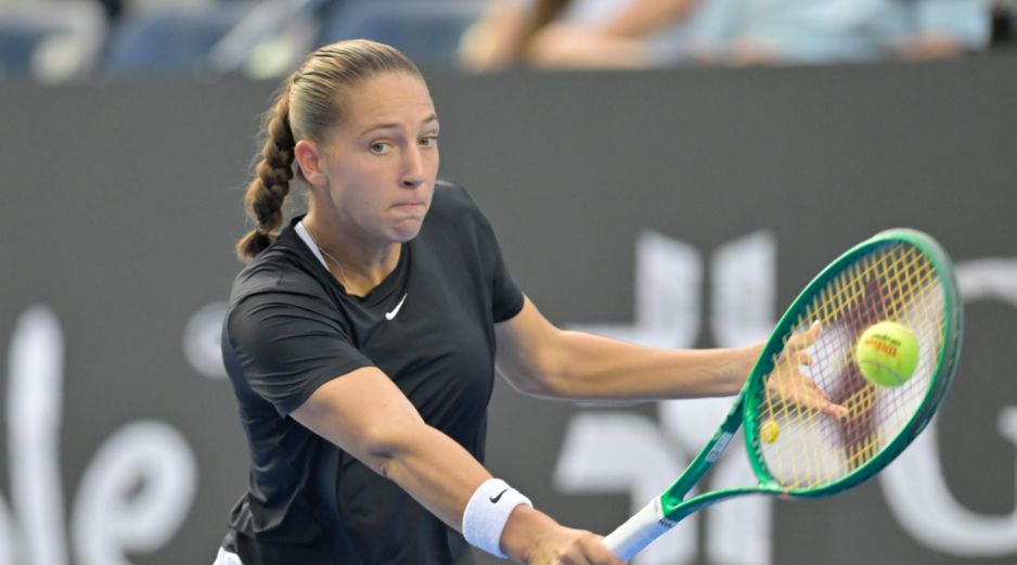 La tenista venció a Elise Mertens en la final. EFE/ M. SIERRA