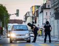 La víctima mortal del tiroteo en la fiesta en Suiza es de nacionalidad italiana, según ha confirmado el Ministerio de Exteriores de Italia, que está en contacto con las autoridades helvéticas. EFE / M. BUHOLZER