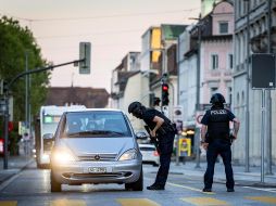 La víctima mortal del tiroteo en la fiesta en Suiza es de nacionalidad italiana, según ha confirmado el Ministerio de Exteriores de Italia, que está en contacto con las autoridades helvéticas. EFE / M. BUHOLZER