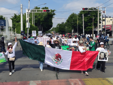 La concentración comenzó a las 8:30 horas, teniendo como punto de encuentro la Glorieta de las y los Desaparecidos, en Niños Héroes Chapultepec. ESPECIAL