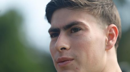 González dio sus primeros pasos oficialmente en el futbol europeo y comenzó una nueva etapa en su carrera después de su paso por la Liga MX.. EFE/S. Gutiérrez