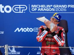 Marc Márquez conquistó Aragón tras imponerse en un emocionante duelo y recortó a 19 puntos la distancia con Jorge Martín. EFE.