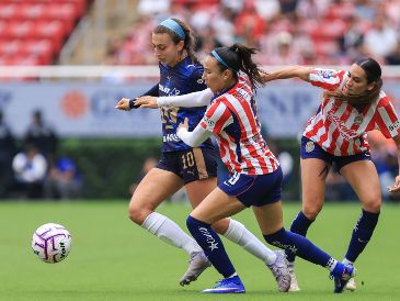 Pumas derrotó 0-2 a Chivas Femenil en el Estadio AKRON y puso fin a una racha de 12 partidos sin perder de las rojiblancas como locales. IMAGO7.