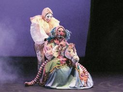 El espectáculo de payasos divirtió al público y cerró las actividades de la Muestra Estatal de Teatro. CORTESÍA