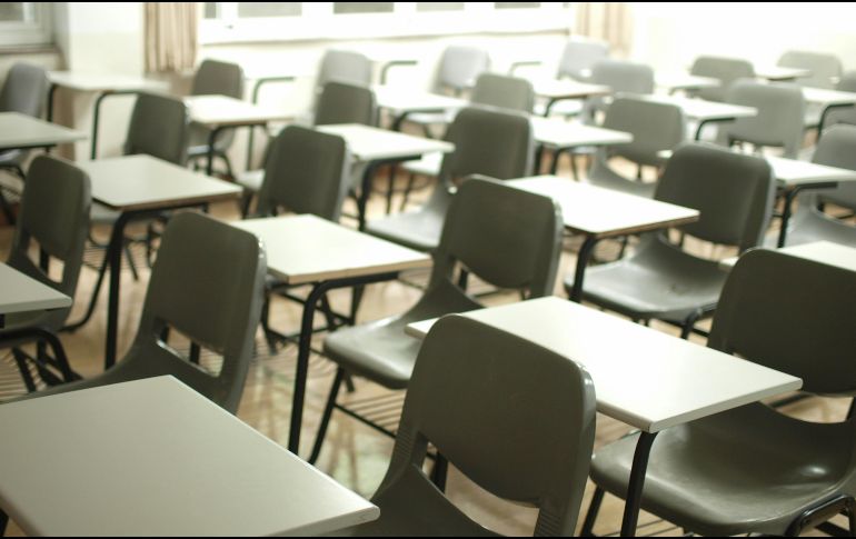 Un ataque con explosivos contra la policía en Ojocaliente, Zacatecas, dejó seis heridos y obligó a suspender el inicio del ciclo escolar 2026-2027 para proteger a los estudiantes. Unsplash