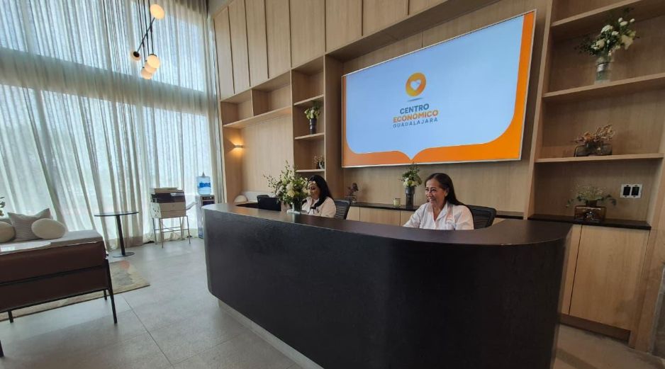 Verónica Delgadillo explicó que en este complejo se ubicarán varias oficinas que permitirán atender en una ventanilla única de manera más eficiente a los ciudadanos y empresarios. EL INFORMADOR / J. Velazco