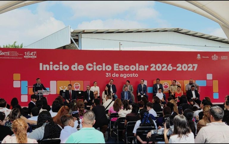 Autoridades estatales y municipales destacaron los avances en infraestructura y equipo tecnológico para la educación en el Estado. ESPECIAL