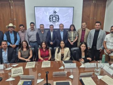 Se busca construir una agenda con los tres poderes de Gobierno y todos los sectores de la sociedad para la defensa del lago. ESPECIAL
