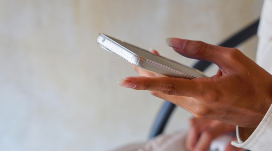 Si por error borraste tus contactos de tu celular, hay diversas formas de recuperarlos. UNSPLASH / Y. N
