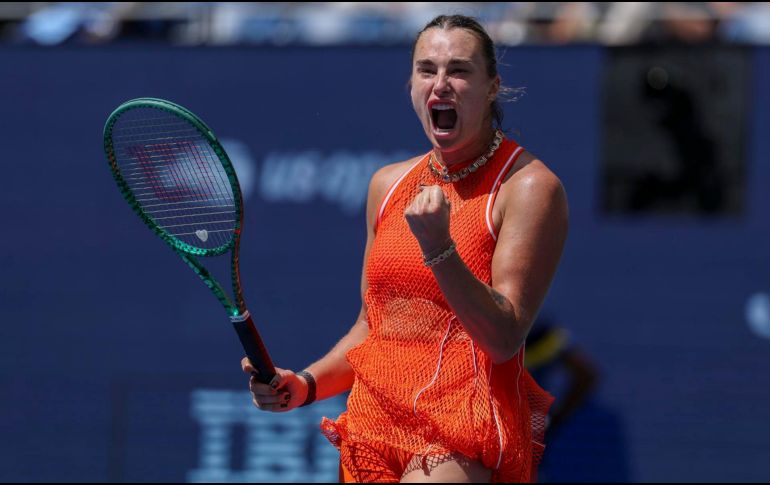 Aryna Sabalenka cumplió con los pronósticos y superó a la colombiana Camila Osorio en dos sets. EFE / S. YENESEL