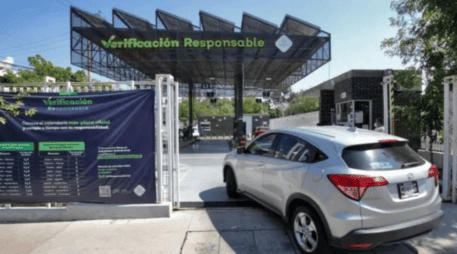 Durante el año 2026, el Gobierno de Jalisco mantiene en vigor el programa de Verificación Vehicular Responsable, una estrategia ambiental diseñada para reducir las emisiones contaminantes de los automóviles. EL INFORMADOR / ARCHIVO