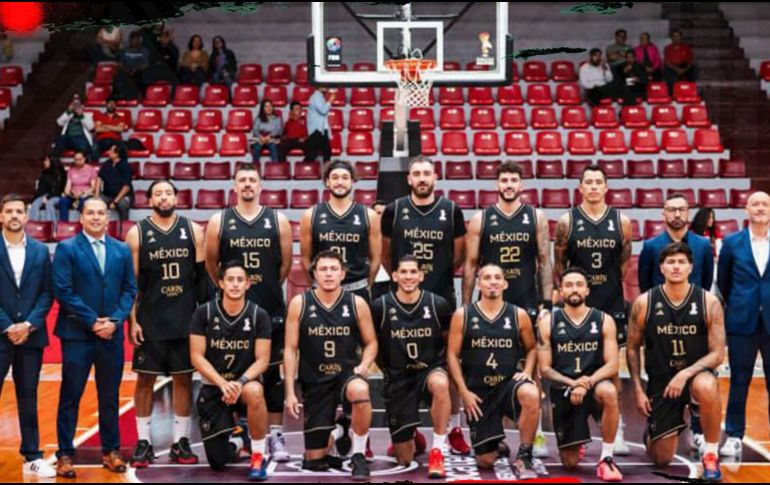 Pako Cruz lideró con 24 puntos el triunfo de los 12 Guerreros, que mantienen firme su aspiración mundialista. X/@mexbasquet.