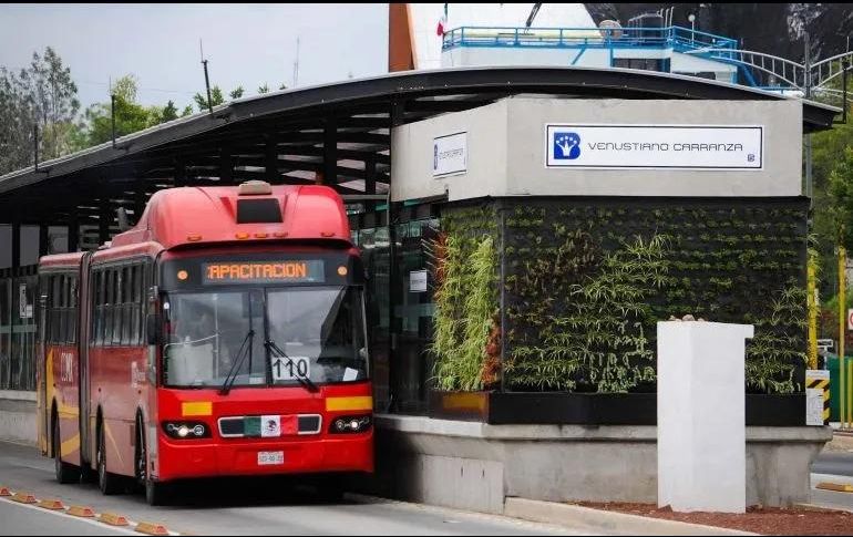 Te recomendamos revisar la cuenta oficial de X del Metrobús CDMX antes de salir de casa para conocer el estado del servicio. ESPECIAL
