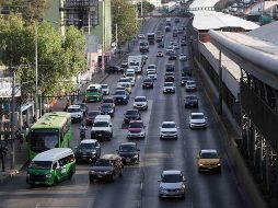 El programa Hoy No Circula se aplica de las 5:00 a las 22:00 horas en todas las alcaldías de la Ciudad de México y en tres zonas conurbadas del Estado de México. SUN/C. Mejía