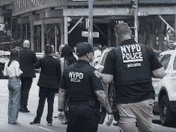 Versiones iniciales difundidas en español identificaron a la agresora de Times Square como Patricia Cisneros, sin embargo, su primer nombre es Pamela. AP/ARCHIVO