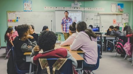 La falta de comprensión lectora no afecta únicamente el aprendizaje, sino que profundiza el rezago educativo y repercute en el bienestar socioemocional, la interpretación del entorno y las posibilidades futuras de empleo y desarrollo personal y profesional. UNSPLASH