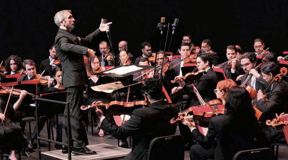 El director de la OFJ, José Luis Castillo, destaca el regreso de “Lucia di Lammermoor” al Teatro Degollado. CORTESÍA