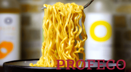 Las sopas instantáneas suelen ser una opción alimentaria para miles de personas. UNSPLASH / M. VERDUZCO