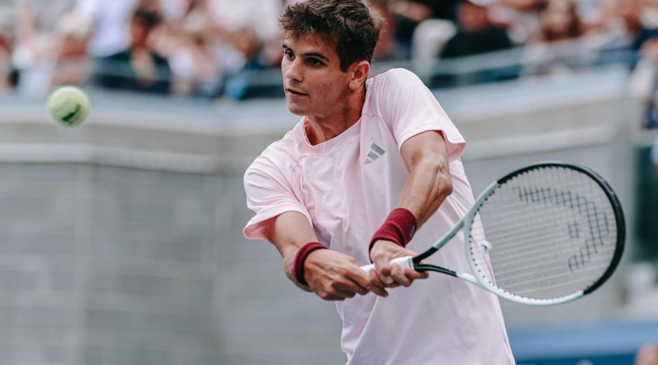 El tenista de 19 años se despidió en la primera ronda en su debut profesional en el Abierto de Estados Unidos. EFE / O. FEDOROVA