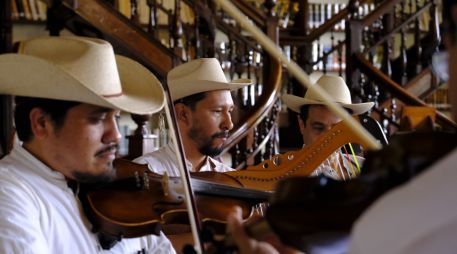 Más que conciertos convencionales, los fandangos buscan recuperar el carácter social del mariachi. CORTESÍA
