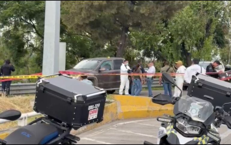 Un hombre fue asesinado a balazos mientras circulaba en su camioneta por la zona sur de Zapopan. ESPECIAL.