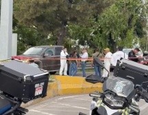 Un hombre fue asesinado a balazos mientras circulaba en su camioneta por la zona sur de Zapopan. ESPECIAL.
