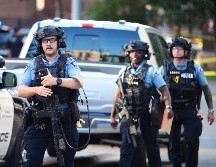 Informan que dos agentes de policía resultaron heridos en los hechos. AP/E. Schmidt