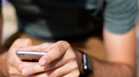 Descubre cómo consultar si tienes adeudos fiscales con el SAT desde tu celular en menos de 5 minutos. ESPECIAL/PEXELS
