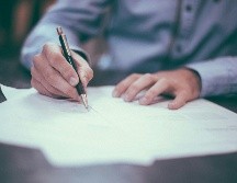 Quienes quieran aprovechar la campaña deberán agendar una cita con el notario de su preferencia y presentar identificación oficial. UNSPLASH
