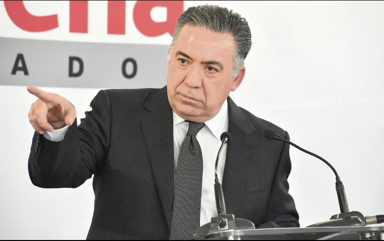 Enrique Inzunza aseguró que su salida del grupo parlamentario no significa cambiar de principios. AFP