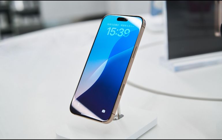 El iPhone 18 Pro Max llega con cambios históricos en su preventa. Descubre la fecha exacta, el nuevo horario de reservas y las características premium que marcarán el inicio de la era de John Ternus como CEO de Apple. Pexels