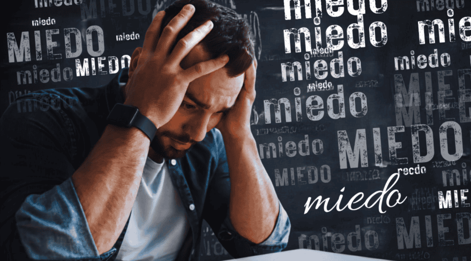 Un ataque de ansiedad irrumpe sin previo aviso. La Asociación Americana de Psiquiatría lo define como una oleada repentina de miedo intenso que alcanza su punto máximo en cuestión de minutos. ESPECIAL / CANVA
