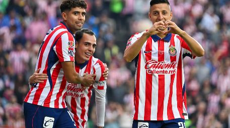 Chivas encuentra en sus jóvenes, Ricardo Marín y Roberto Alvarado las claves para revertir su complicado inicio de torneo. IMAGO7.