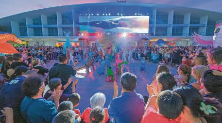 Las Fiestas de Octubre se preparan para recibir a miles de visitantes durante la celebración. CORTESÍA