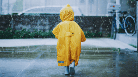 La pregunta que todos los tapatíos se hacen es cuándo comenzará a llover. Aunque la mañana se mantendrá relativamente estable, la situación cambiará por la tarde. ESPECIAL / CANVA