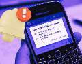 WhatsApp permite reportar y bloquear números fraudulentos. ESPECIAL/Gemini AI
