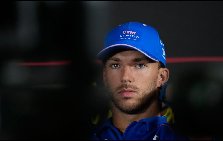 Pierre Gasly fue uno de varios pilotos sancionados en el GP de Mónaco en junio pasado por exceso de velocidad en el carril de boxes. AP / L. Bruno